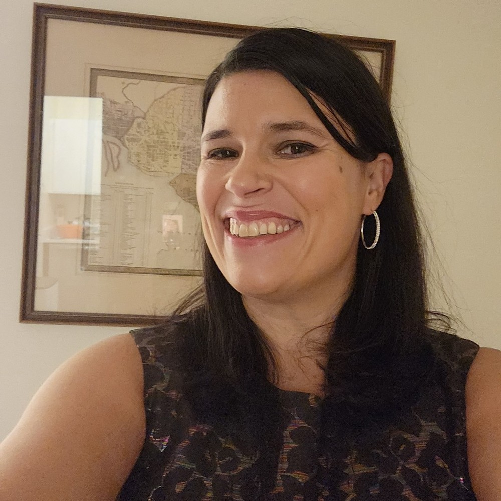 Meet your Posher, Elena